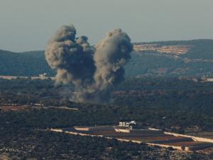 إعلام عبري: إسرائيل تتجه للتصعيد التدريجي دون حرب شاملة مع حزب الله.. والجماعة تستهدف موقعًا عسكرياً