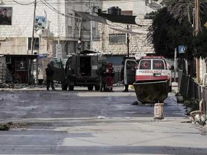 قوات الاحتلال تقتحم جنين وتحاصر مستشفيين واندلاع اشتباكات