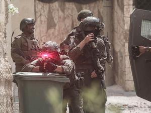 الضفة تحت النار: إصابات برصاص مستوطنين واعتقالات واقتحامات من الاحتلال