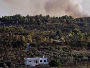 ارتفاع الضحايا في هجمات عنيفة على لبنان.. الاحتلال يعلن مقتل مجندة بقصف صفد، وحزب الله يتوعد بـ”رد مناسب” 