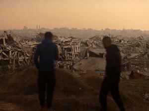 تقرير: واشنطن تريدالانتقال الى المرحلة الثانية وبدء إعمار غزة وإسرائيل تصر على نزع سلاح حماس أولا