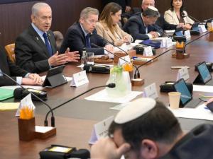 تعليمات للوزراء الإسرائيليين بعدم التعليق على تدخل محتمل في إيران