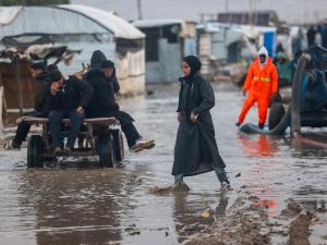 الحرب على غزة | ترقب فتح معبر رفح غداة يوم دامٍ