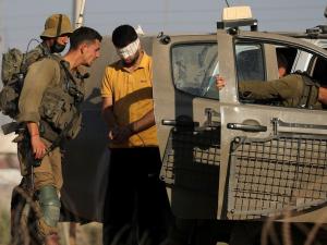 بالأسماء.. الاحتلال يشن حملة اعتقالات واسعة في الضفة