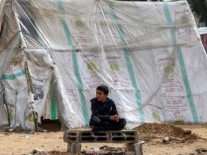 إسقاط المساعدات على غزة.. استعراض وتأثير محدود