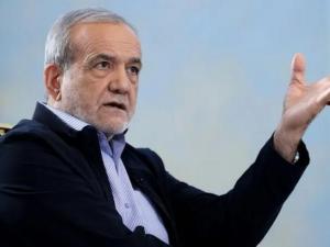 بعد قصف "لارك".. الرئيس الإيراني يتوعد: لن نقف مكتوفي الأيدي وسنرد بحزم