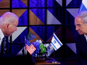 ضغوط متزايدة على بايدن لوقف تسليح إسرائيل.. استطلاع: أكثر من 60% ممن انتخبوه يؤيدون ذلك