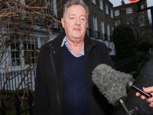 “اخرس ودعني أكمل”.. فيديو لمصطفى البرغوثي يرفض مقاطعته خلال مقابلة مع “موريس مورغان” 