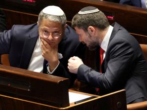 السفارة الأمريكية في إسرائيل تستثني “بن غفير” وسموتريتش من احتفال تنظمه بمناسبة يهودية