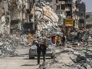 الحرب على غزة: شهداء ومصابون بالنصيرات والجيش الإسرائيلي يقرر استدعاء لواءين من قوات الاحتياط