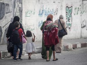 تقرير: الإدارة الأمريكية تدرس استقبال مواطنين من غزة "كلاجئين"
