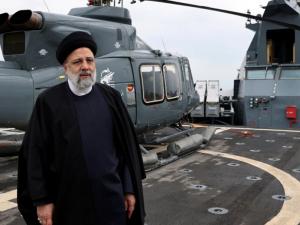 رئيس مكتب الرئاسة الإيرانية يروي تفاصيل اللحظات الأخيرة قبل سقوط طائرة رئيسي: “الطقس كان طبيعياً للغاية”