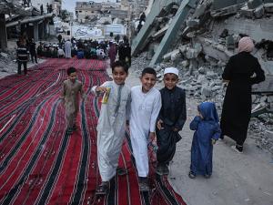 تقرير: وفد من حماس يجري في القاهرة جولة مفاوضات جديدة بشأن غزة بعد عيد الأضحى