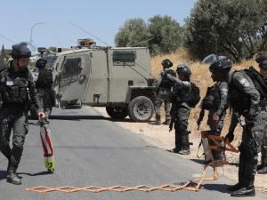 الاحتلال ينشر حواجز عسكرية في محيط أريحا