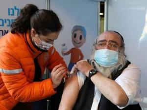 منظمة إسرائيلية تكشف عن فعالية لقاح فايزر بعد الجرعة الثانية