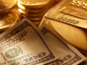 الذهب يقفز مع بدء الغزو الروسي ليتخطى حاجز 1940 دولاراً للأونصة