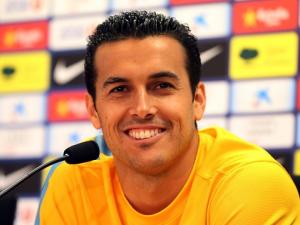 بيدرو "قامر" بترك برشلونة