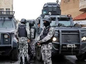 جريمة تهز الأردن..فتاة تقتل 3 افراد من أسرتها