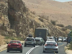 بالصور إصابتان في عملية إطلاق نار قرب حاجز الحمراء في الأغوار