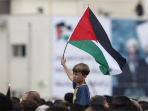 بن غفير يوعز بمنع رفع العلم الفلسطيني