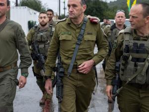 إخفاقاته من “طوفان الأقصى” إلى اليوم مازالت مستمرة.. جنرالات جيش الاحتلال يفتحون النار على هاليفي ويطالبونه بالاستقالة الفورية