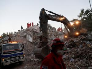 ارتفاع عدد الشهداء الفلسطينيين في زلزال سوريا وتركيا إلى 89 شخصاً