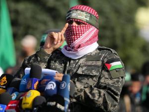 أبو عبيدة: قرار زيادة عدد الجنود الأسرى لدى القسام تحت التنفيذ "والعدو سيندم"