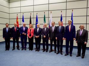 مسؤول سعودي: يجب منع إيران من امتلاك "النووي"