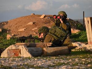 صحيفة عبرية تزعم أن التصعيد مع غزة بات قريباً