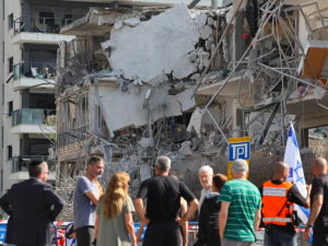 مسؤول إسرائيلي يرجح استمرار الحرب لمدة شهر على الأقل من الآن