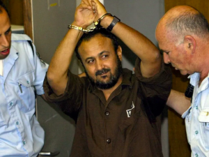 نزيف وجروح.. اعتداءات ممنهجة على الأسير مروان البرغوثي في عزل سجني مجدو ورامون