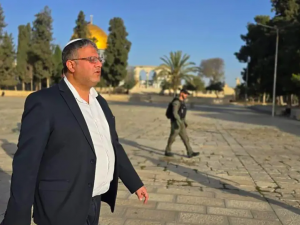 نتنياهو يتخلى عن قيود مقترحة على تدخل بن غفير في شؤون المسجد الأقصى