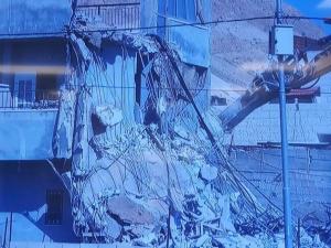 الاحتلال يهدم منزلين في قرية الديوك والولجة