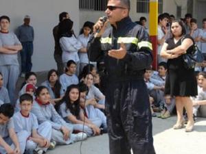 الأردن: طالب ثانوية يدخل معلمه المستشفى ضرباً