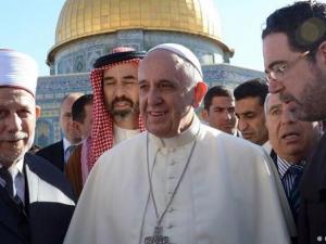 البابا فرانسيس يدعو للحفاظ على الوضع التاريخي القائم بالقدس