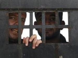أسرى