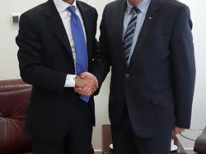 وزير الخارجية المالكي والسفير الايطالي