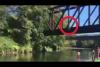 Embedded thumbnail for  لحظة إلقاء طفل من فوق جسر