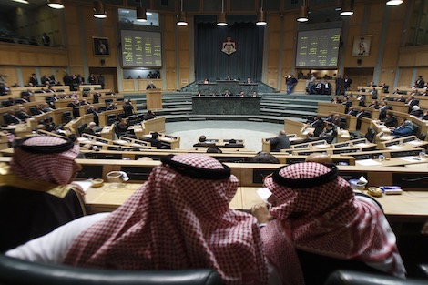 الاردن يوصي بطرد السفير الاسرائيلي ويتبنى 17 قراراً لصالح فلسطين