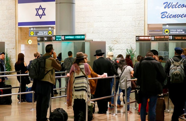 هآرتس: هل تسمح الرياض لحملة جوازات إسرائيل بالدخول إليها؟