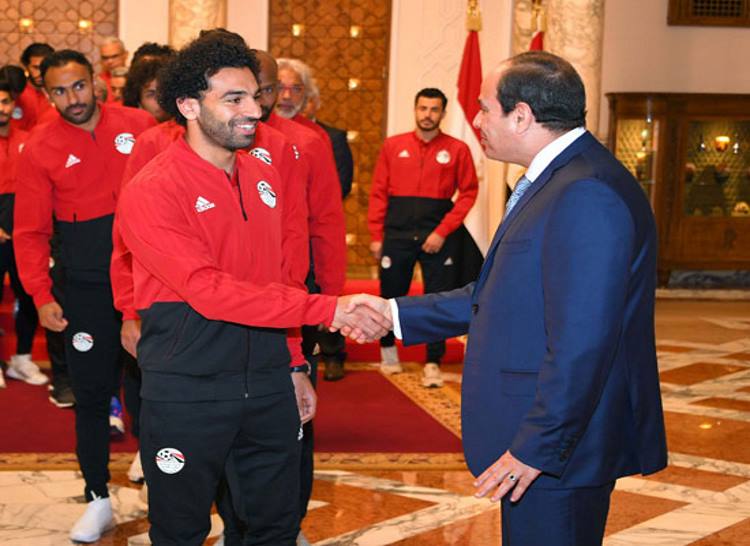 السيسي: صحة محمد صلاح أهم من أي حاجة ـ (فيديو)