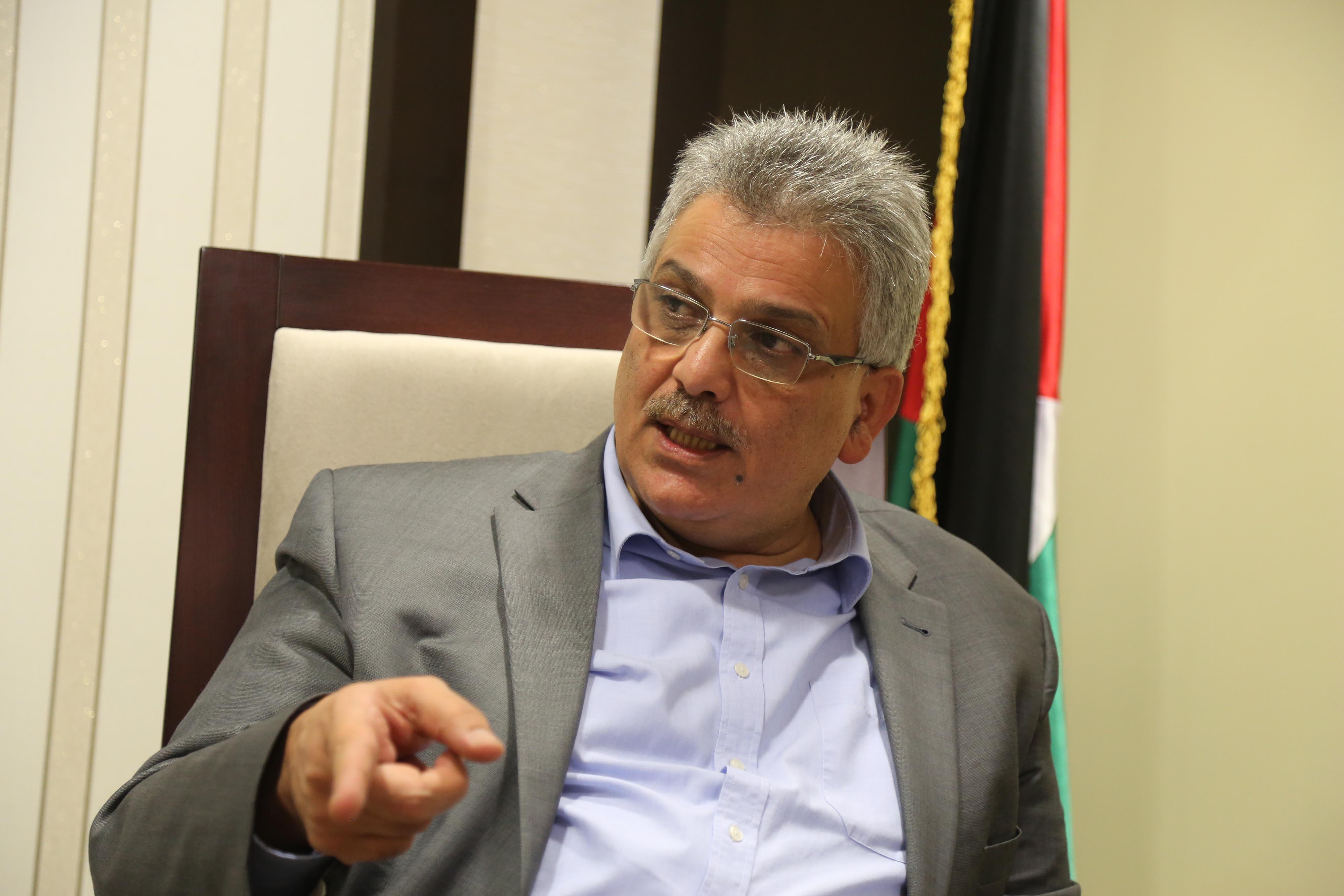 بروكسل: غنيم يحشد الجهود الدولية لتمويل مشروع تحلية المياه