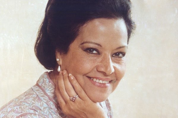 وفاة الممثلة المصرية مديحة يسري عن 97 عاما