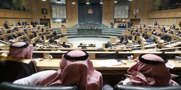 البرلمان الأردني يدعو لطرد السفير الإسرائيلي من عمان