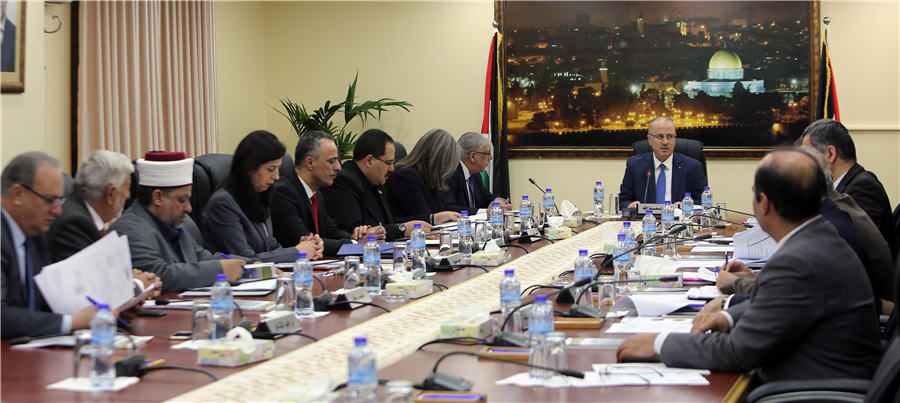 مجلس الوزراء يكلف وزيرة الاقتصاد الوطني البدء بالتحضير لإجراء انتخابات الغرف التجارية الصناعية الفلسطينية
