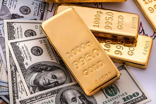 الذهب إلى أدنى مستوى والدولار يواصل الصعود