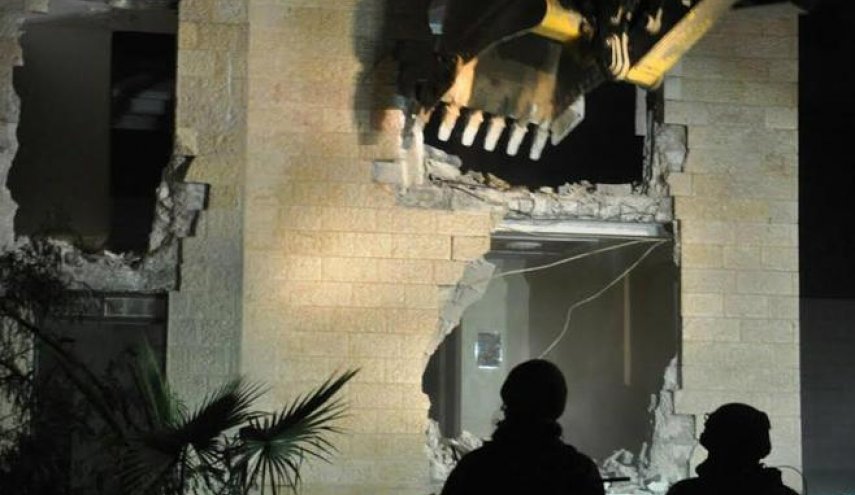 جنين: اشتباكات عنيفة مع جيش الاحتلال و هدم منزل الاسير قنبع