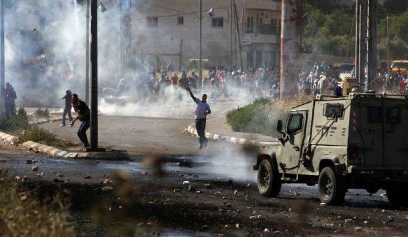 إصابة مواطنين برصاص الاحتلال خلال مواجهات شرق رام الله