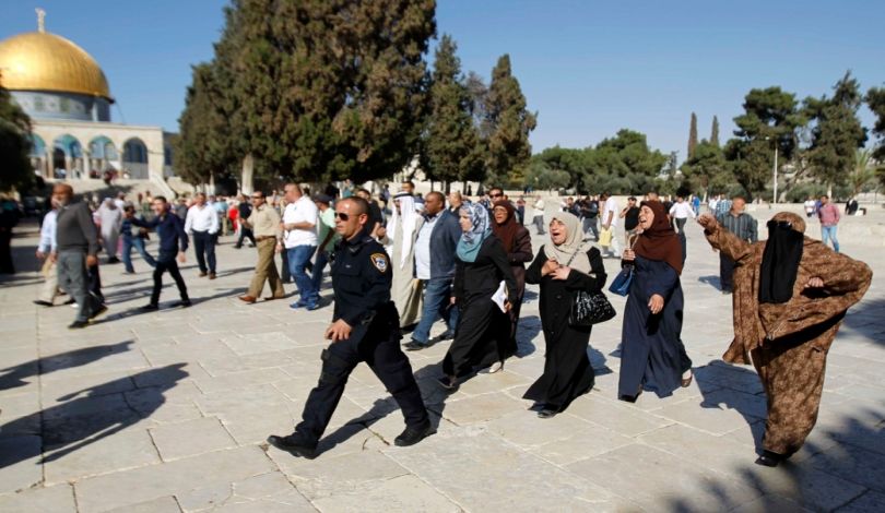 87 مستوطنًا وعنصر مخابرات يقتحمون الأقصى بحراسة مشددة