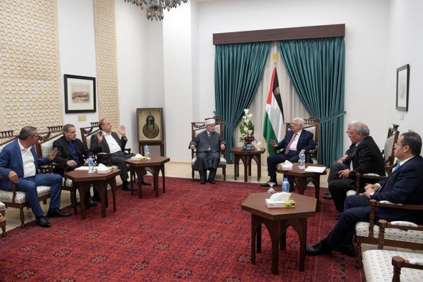 الرئيس يترأس اجتماعا عاجلا لمتابعة الأحداث بالأقصى